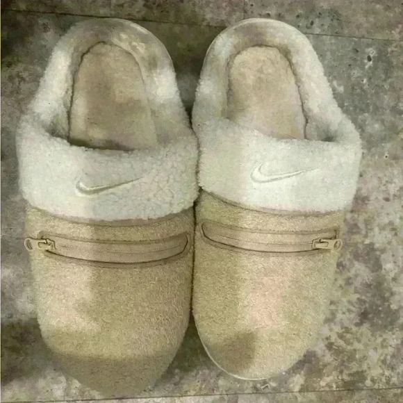 Nike Burrow Woman’s Slippers size 7 - Picture 3 of 7